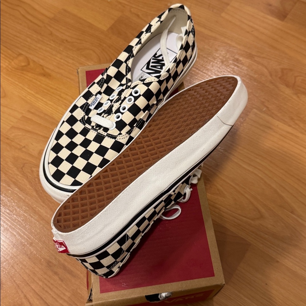 Vans Authentic - Picture 2 of 3